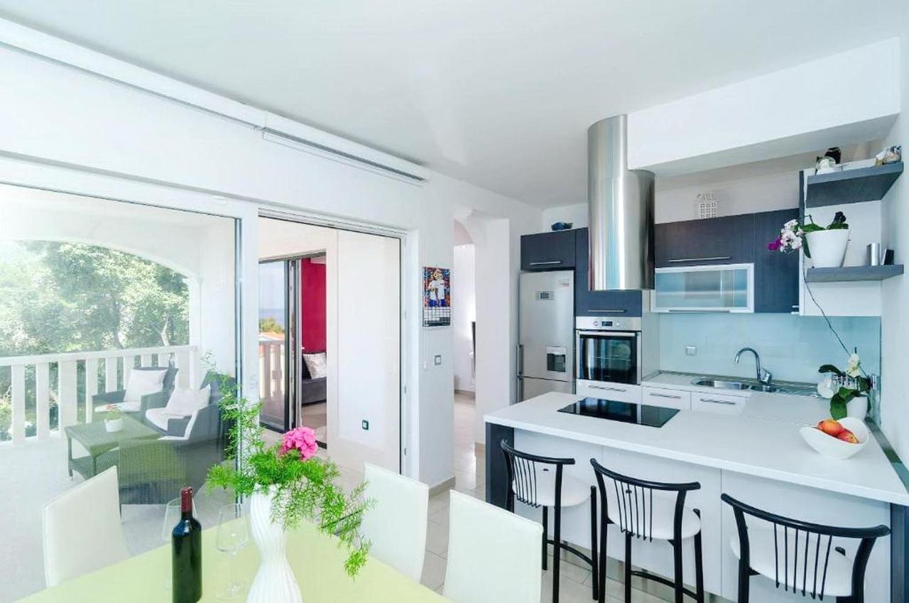 Apartments Villa Bella Vista Gornji Dingac ภายนอก รูปภาพ