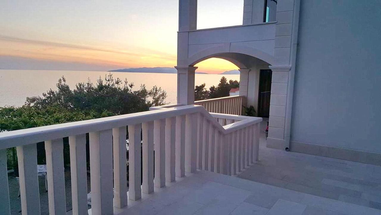 Apartments Villa Bella Vista Gornji Dingac ภายนอก รูปภาพ